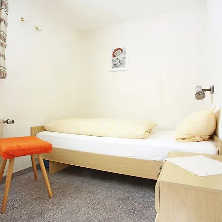 Daire Peaceful In With Terrace *